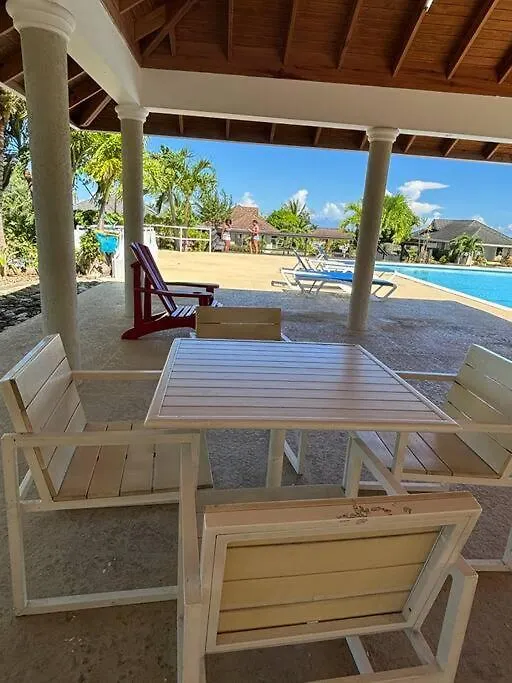Villa Coolshade Luxury Three Bedroom Ocho Rios Banks Jamaica