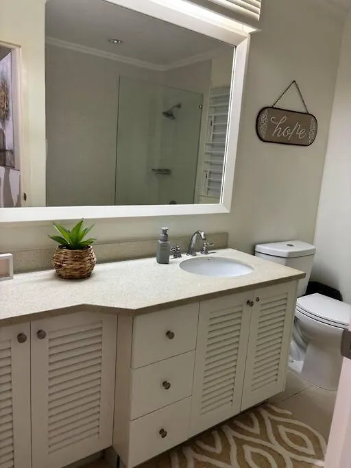 Coolshade Luxury Three Bedroom Ocho Rios Banks 0*,