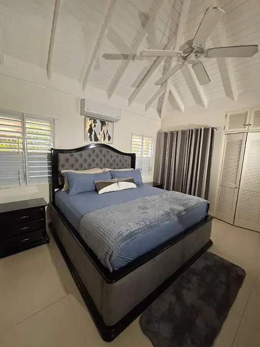 Coolshade Luxury Three Bedroom Ocho Rios Banks Jamaica